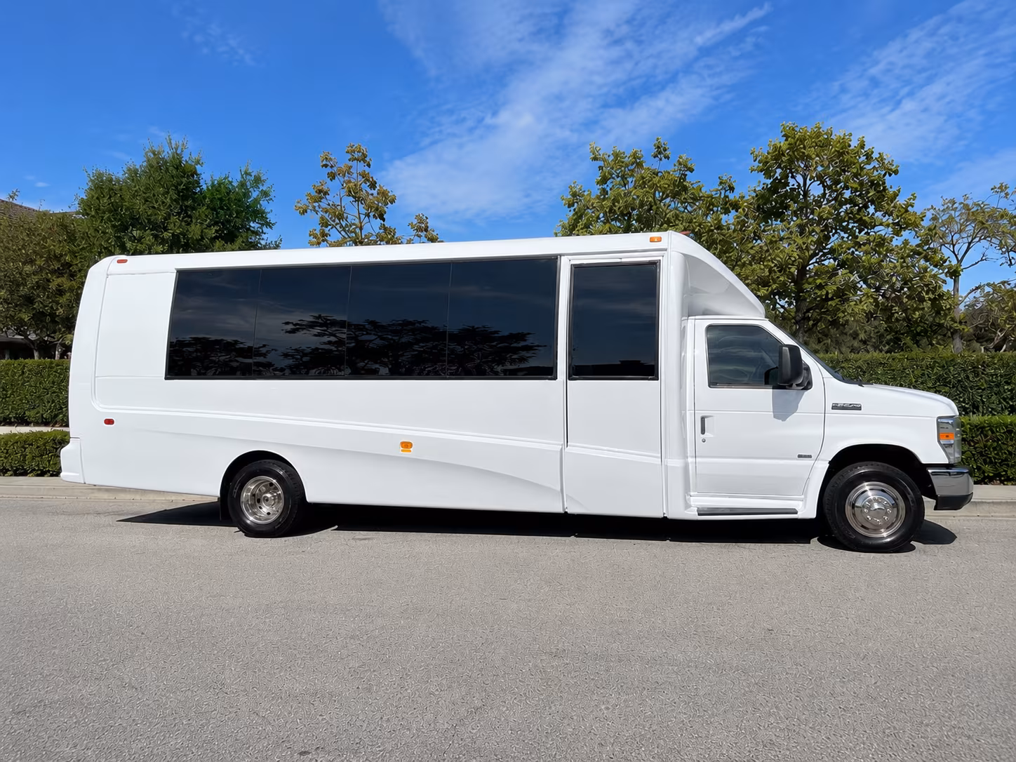 employee shuttle buses for berkeley s tech and research corridor